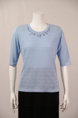 刺しゅうセーター