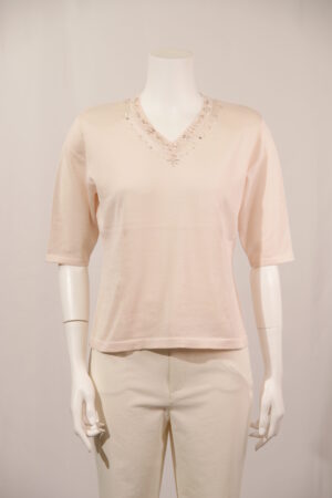 Vネックプルオーバー