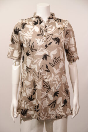 リネンプリント柄地付きカットソー